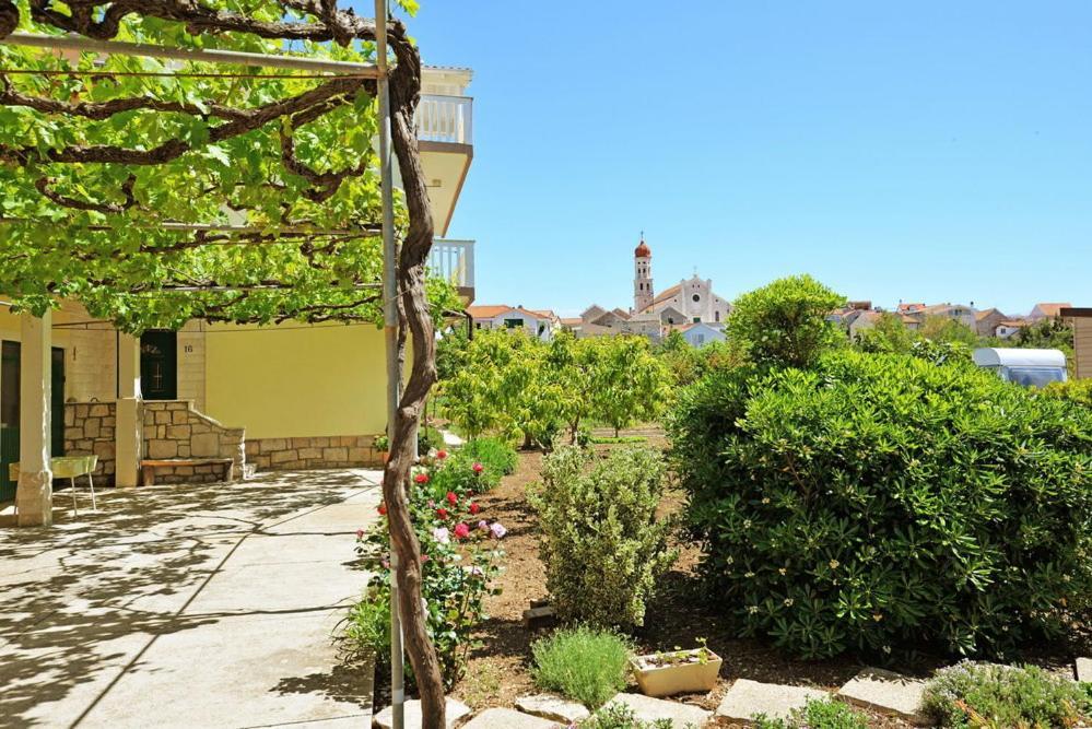 Apartments Viola Betina  Exterior foto